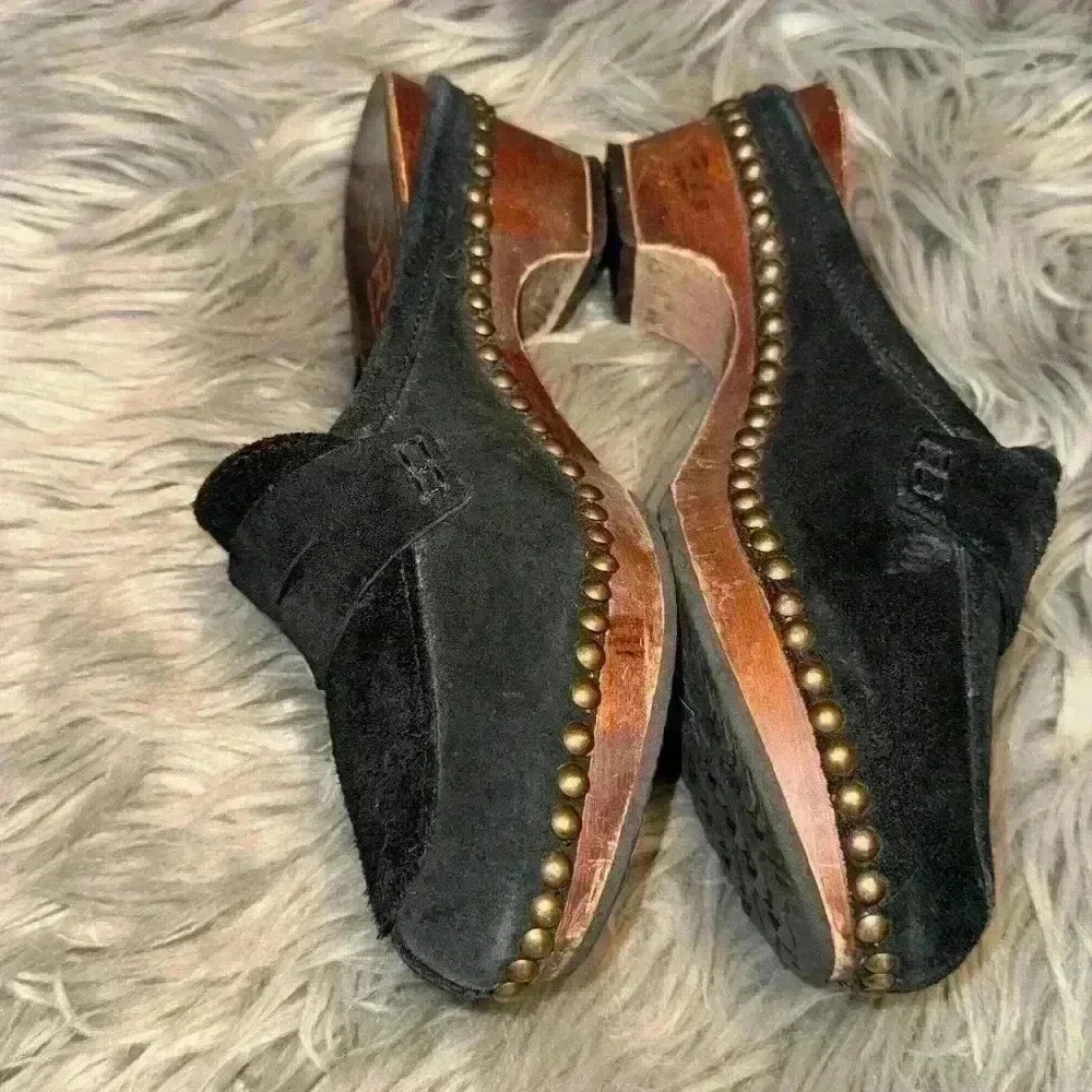 Vintage Kors Michael Kors Suede Wooden Mules Made in Italy Size 7 - Picture 4 of 9